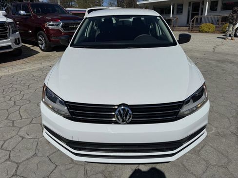 Used 2016 Volkswagen Jetta S image 18