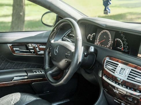 Used 2008 Mercedes-Benz CL 65 AMG image 32