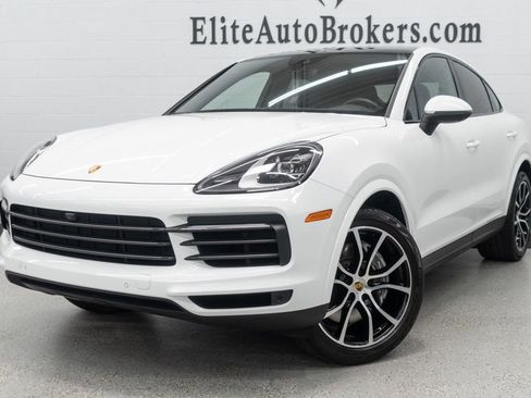 Used 2023 Porsche Cayenne Platinum Edition image 49