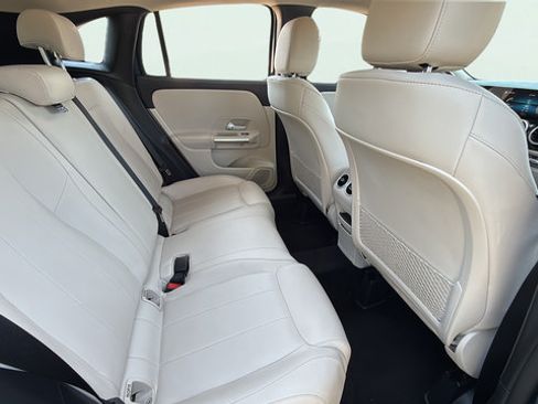 Used 2022 Mercedes-Benz GLA 250 image 29