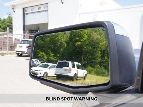 Used 2024 GMC Sierra 1500 Denali AWD/4WD image 8