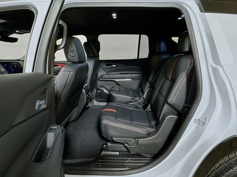 New 2026 Chevrolet Traverse RS FWD image 13
