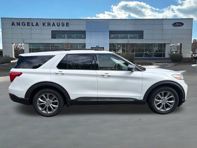 Used 2020 Ford Explorer XLT w/ Equipment Group 202A RWD image 10
