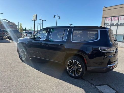 Used 2022 Jeep Grand Wagoneer Series III AWD/4WD image 5