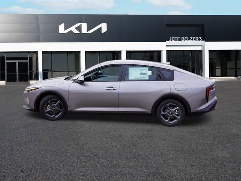 New 2025 Kia K4 LXS image 6