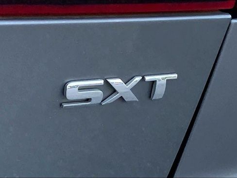 Used 2013 Dodge Journey SXT w/ Flexible Seating Group FWD image 9
