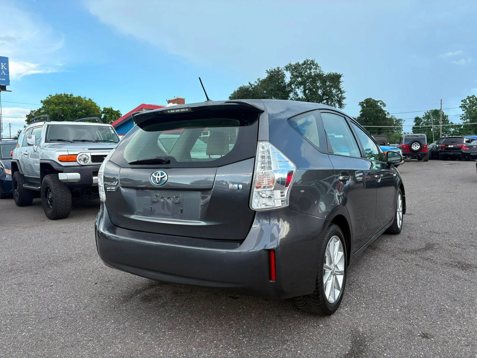Used 2013 Toyota Prius V Five FWD image 5