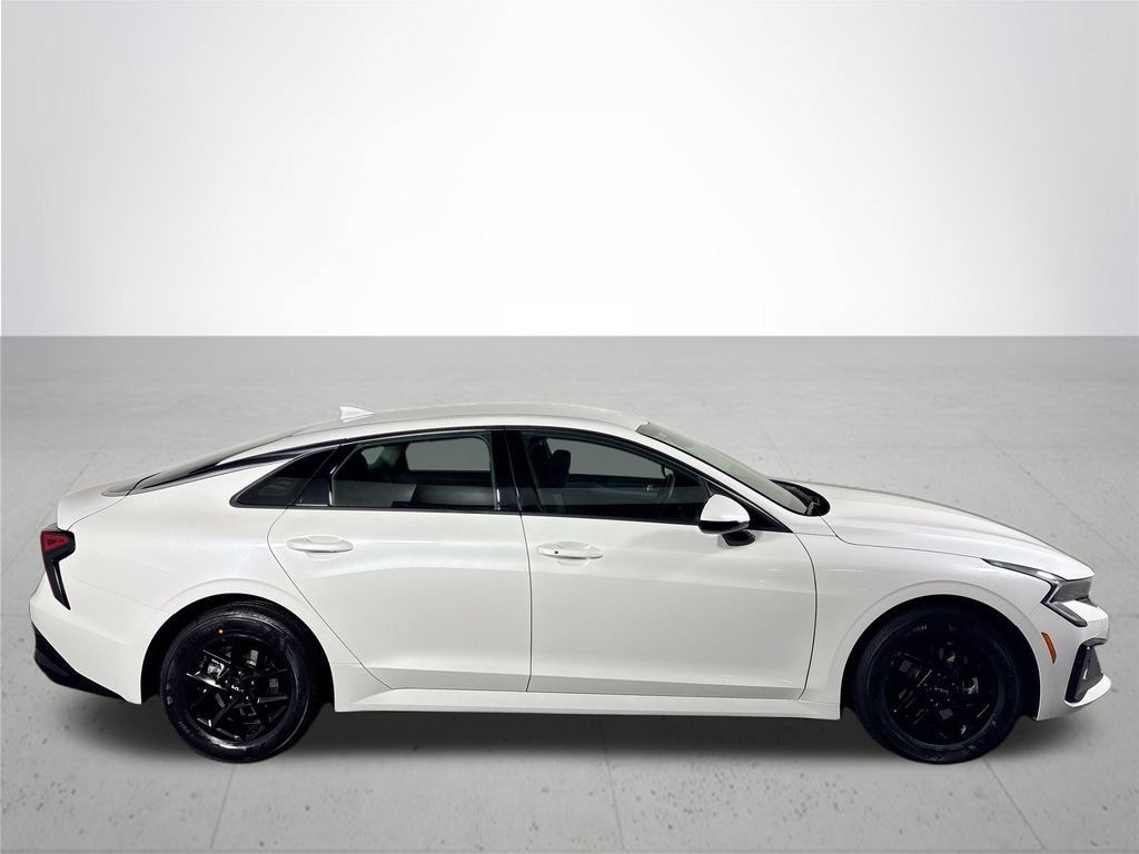 New 2026 Kia K5 LXS FWD image 5