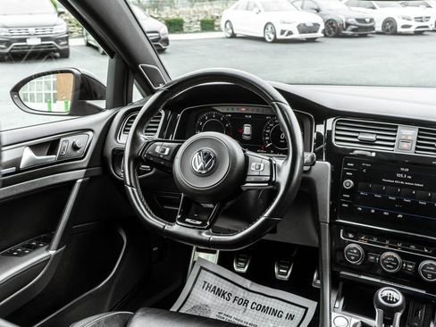 Used 2019 Volkswagen Golf R 4-Door image 14