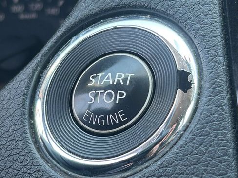 Used 2016 Nissan Rogue AWD image 17