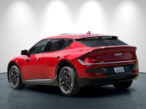 New 2025 Kia EV6 Wind image 5