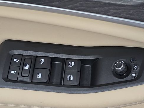 New 2026 Jeep Grand Cherokee L Limited AWD/4WD image 29