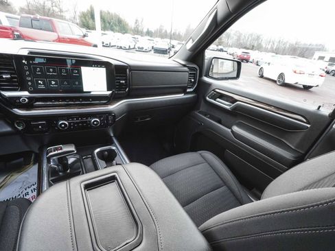 Used 2022 GMC Sierra 1500 Elevation image 37