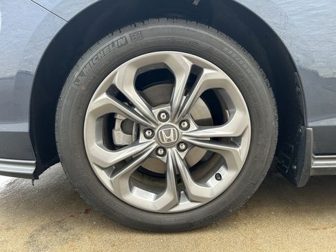 Used 2024 Honda Accord EX image 10