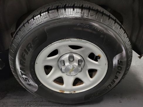 Used 2017 Chevrolet Tahoe LS w/ Skid Plate Package image 11