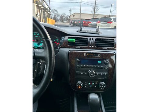 Used 2014 Chevrolet Impala LTZ image 16