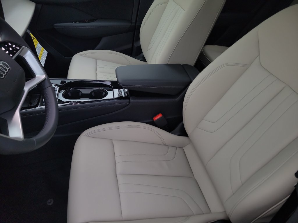New 2026 Audi Q3 quattro 2.0T AWD/4WD image 16