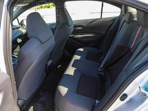 Used 2026 Toyota Corolla SE w/ SE Package FWD image 18