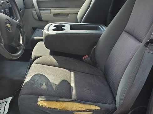 Used 2013 Chevrolet Silverado 3500 W/T RWD image 17