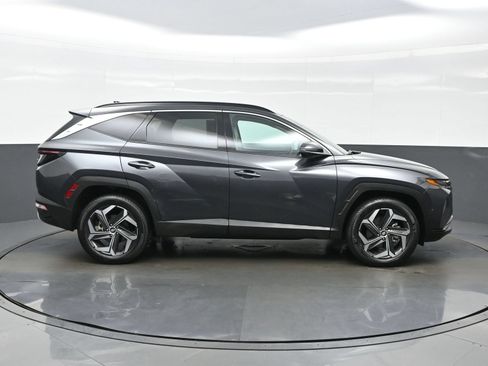 Certified 2024 Hyundai Tucson Limited AWD/4WD image 7