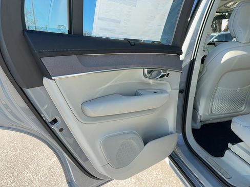 New 2026 Volvo XC90 T8 Ultra w/ Protection Package Premier image 15