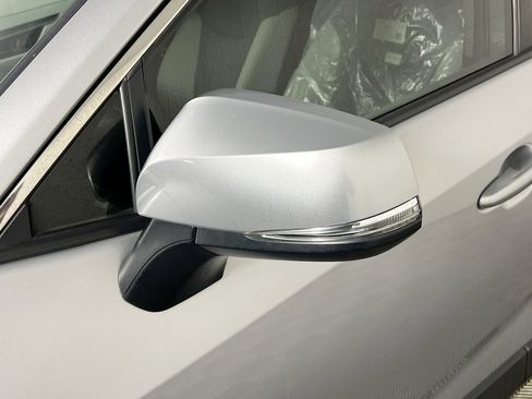 Used 2022 Toyota RAV4 XLE image 13