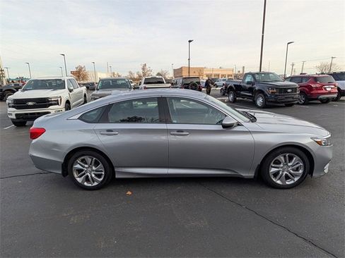 Used 2018 Honda Accord LX image 7