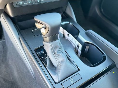 New 2025 Lexus ES 350 w/ Premium Package image 28