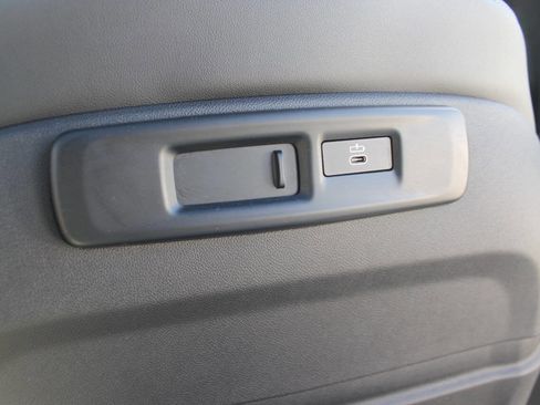 Used 2023 BMW X5 M50i w/ Climate Comfort Package image 43