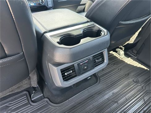 Used 2024 Ford F350 Lariat w/ Lariat Ultimate Package AWD/4WD image 17