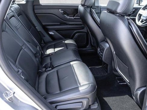 Used 2022 Lincoln Corsair AWD w/ Premium Package image 24