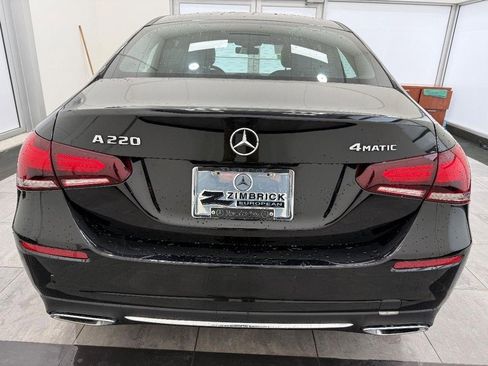 Used 2019 Mercedes-Benz A 220 4MATIC image 3