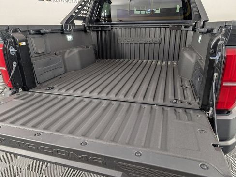 Used 2025 Toyota Tacoma 4x4 Double Cab Hybrid w/ Tow Tech Package image 29