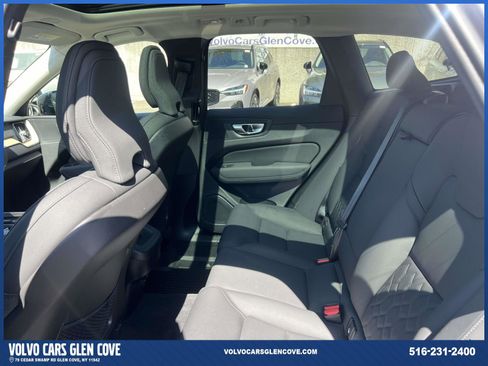 Used 2026 Volvo XC60 B5 Plus AWD/4WD image 10
