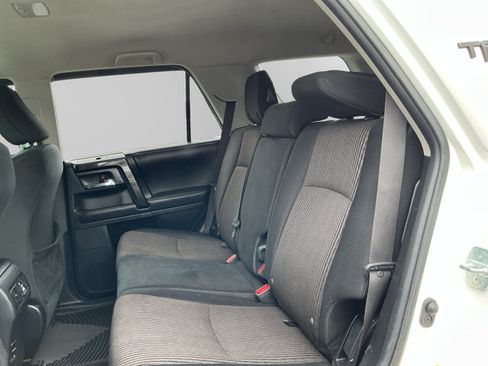 Used 2018 Toyota 4Runner TRD Off-Road AWD/4WD image 13