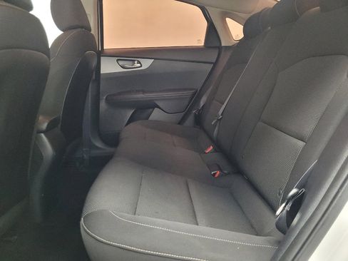 Used 2020 Kia Forte LXS FWD image 18