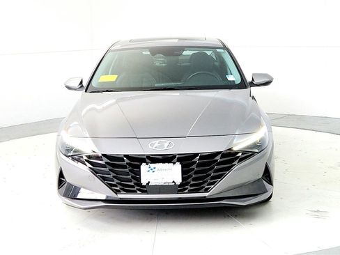 Used 2023 Hyundai Elantra Limited FWD image 7
