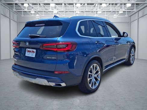 Used 2022 BMW X5 xDrive40i w/ Premium Package AWD/4WD image 5
