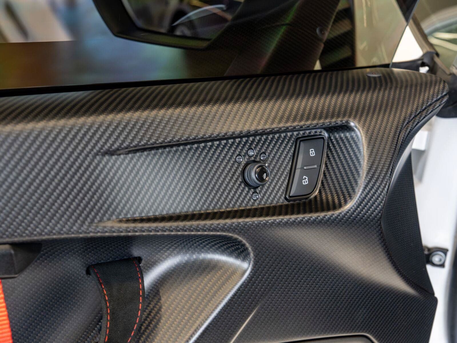 Used 2022 Lamborghini Huracan STO RWD image 60