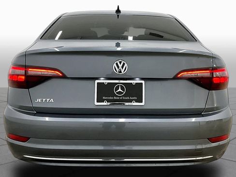 Used 2021 Volkswagen Jetta SE FWD image 5