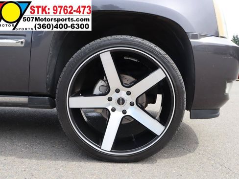 Used 2010 Cadillac Escalade Premium AWD/4WD image 20
