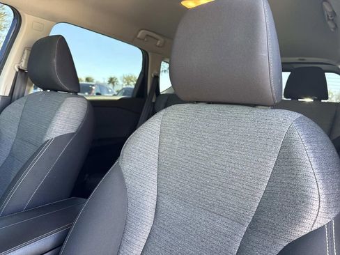 Used 2022 Nissan Rogue S image 25