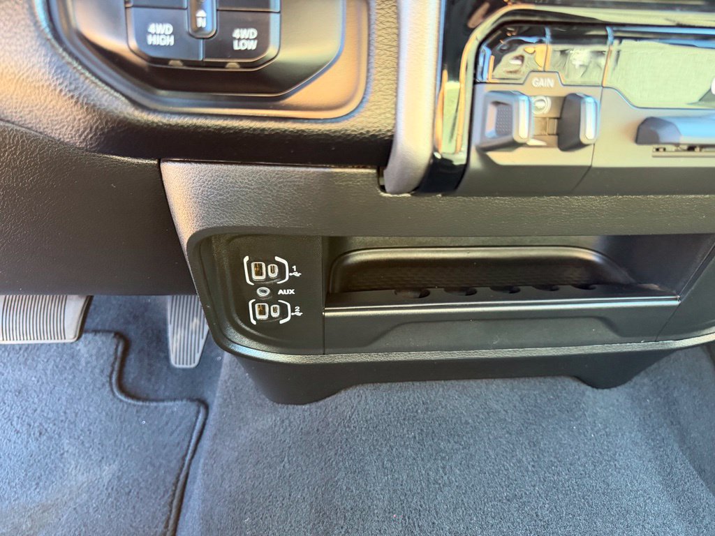 Used 2026 RAM 3500 Big Horn AWD/4WD image 25