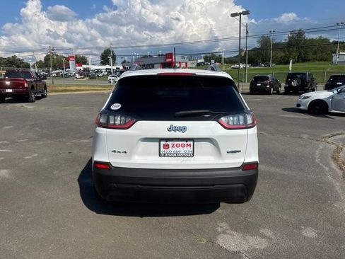 Used 2019 Jeep Cherokee Latitude Plus AWD/4WD image 7