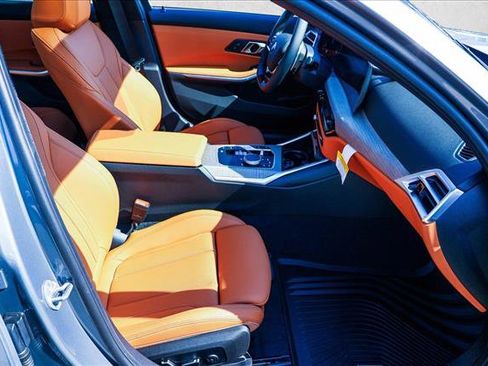 Certified 2025 BMW 330i xDrive Sedan w/ Premium Package image 26