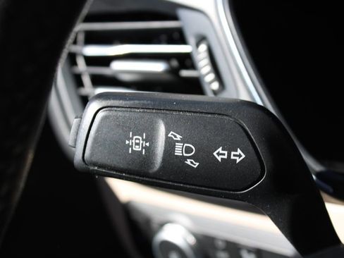 Used 2021 Ford Escape Titanium w/ Class II Trailer Tow Package image 35