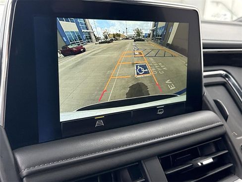 Used 2024 Chevrolet Suburban LT image 14