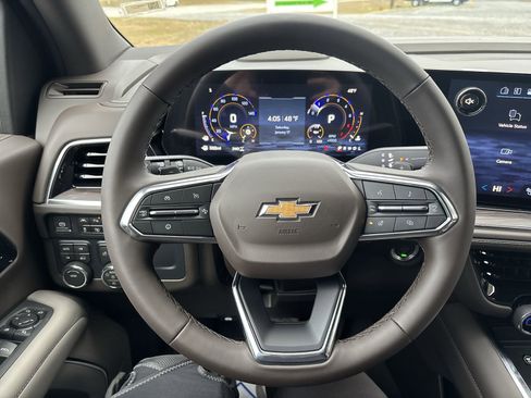 New 2026 Chevrolet Suburban LT w/ Comfort Package image 17