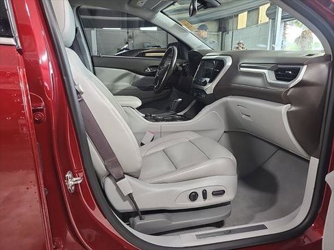 Used 2017 GMC Acadia SLT image 19