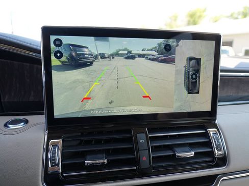 Used 2023 Lincoln Navigator Reserve AWD/4WD image 27